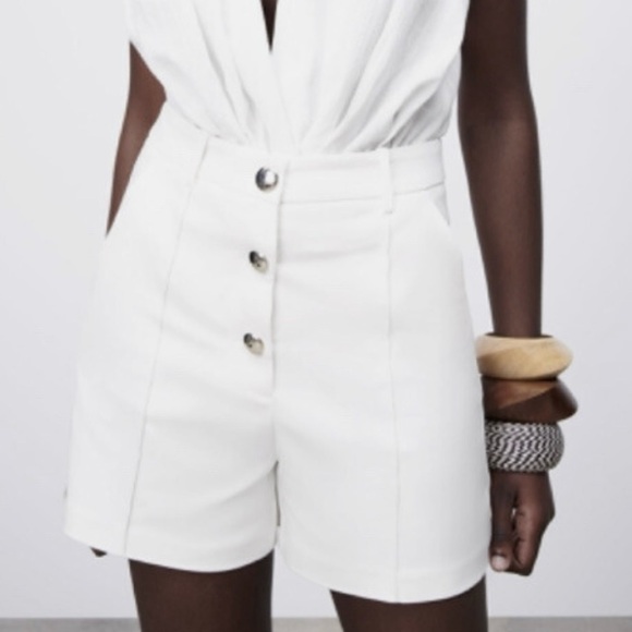 NWOT Zara Cream High-Waisted Shorts with Button Detail - Picture 10 of 14